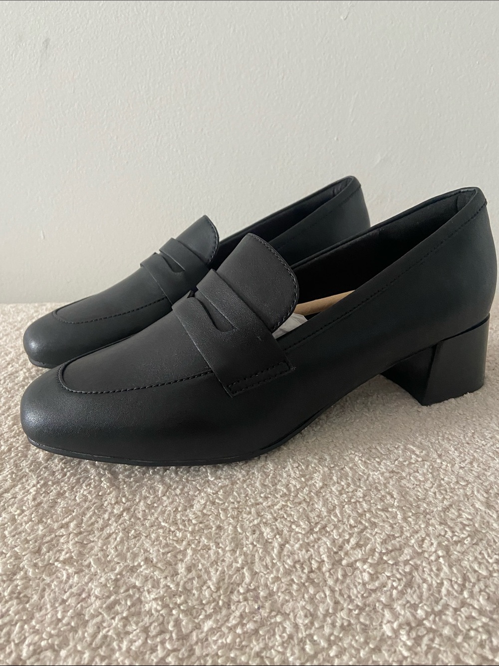 Clarks Iridessa Sky Black Leather Block Heel Loafers Size 9w